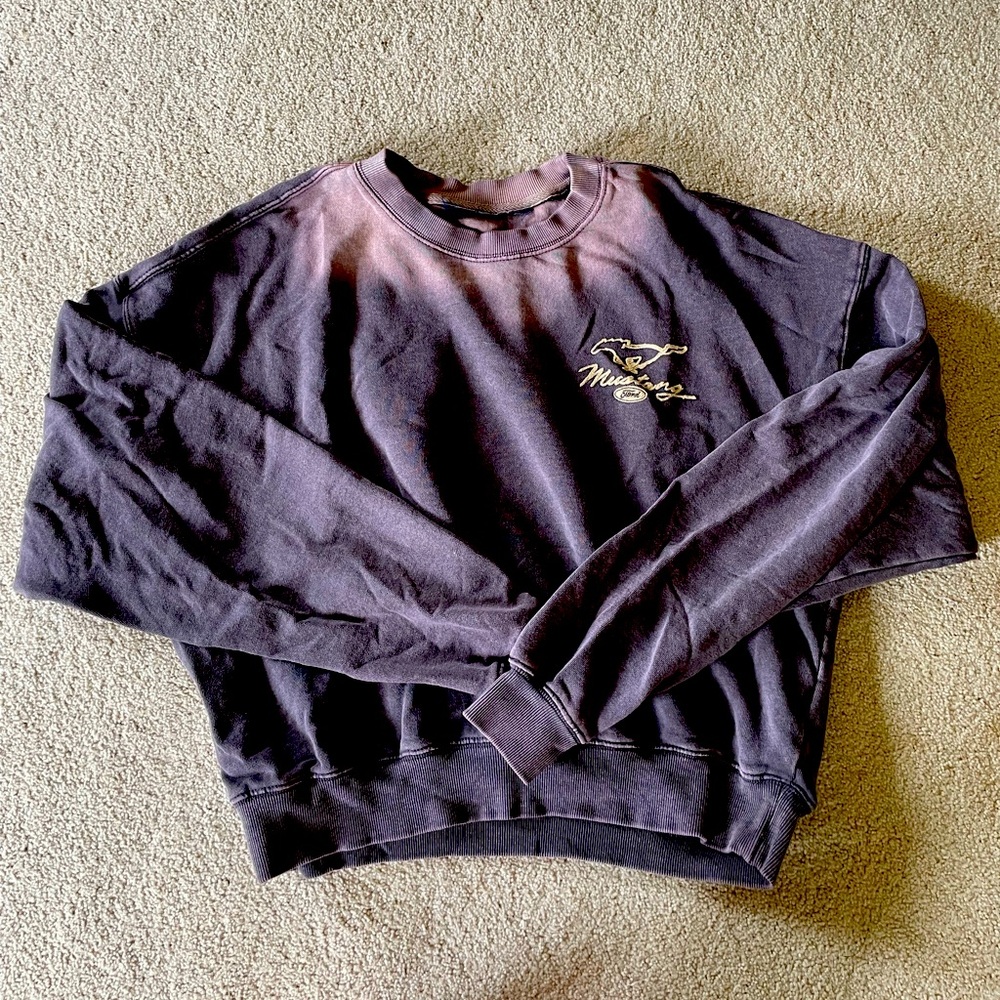 FOREVER 21 FORD MUSTANG DETROIT MICHIGAN SWEATSHIRT